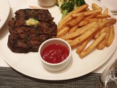 -WOLFGANG PUCK KITCHEN & BAR(迪士尼小镇店)