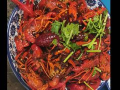 -张记老街里海鲜美食城(劈柴院店)