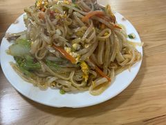-宏兴烤鱼山庄(宣恩总店)