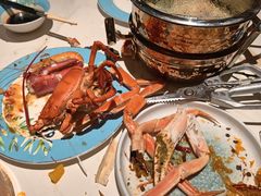 -雍容荟帝王蟹活龙虾展台自助(IFS黑金店)