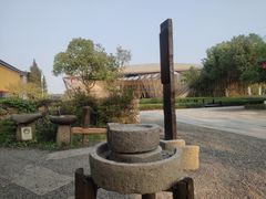 -田园东方蜜桃村的田野营地