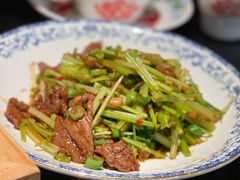 小炒黄牛肉-老头儿油爆虾·知味杭州(爱琴海购物中心)