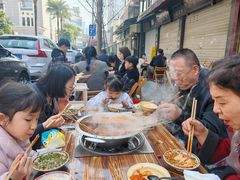 -拈签一笑黄牛肉辣卤串串