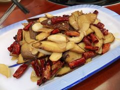 -菌之家·专业纯野生菌火锅·特色炒菌