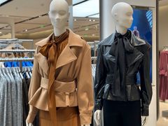-URBAN REVIVO(七宝领展广场店)