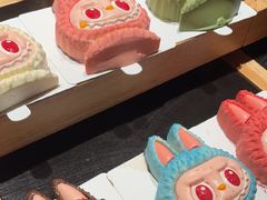 -雍容荟帝王蟹活龙虾展台自助(IFS黑金店)
