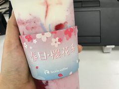 -瑞幸咖啡(7号国际商业中心店)