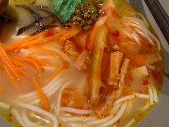 -百春原湖南牛肉粉(百联世纪店)