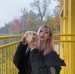 -AYO SALON