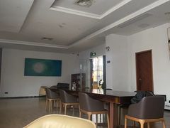 -豪逸健体(中骏广场店)