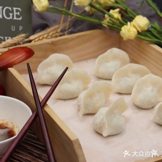 老东北酱骨砂锅坛肉