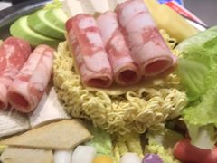 -哈哈碳都·牛肋条无限自助烤肉(台江万达店)