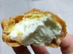 牛油果味泡芙-巴黎贝甜(五道口店)