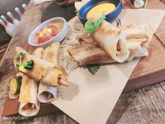 -HIGH FIVE哈福手工汉堡(桂林路店)