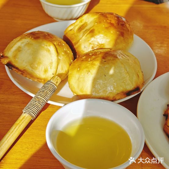 玉龙喀什有名爱可德木烤包子