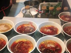 -万记麻辣烫国展总店