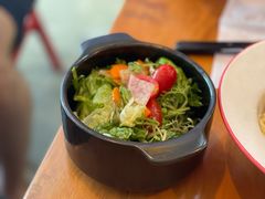 菲律宾特色意面配沙拉-Mesa Madre梅萨妈妈·Bintana(国贸店)