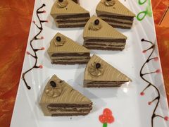 -汇泉王朝大饭店-旋转餐厅(南海路店)