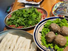 -洱火云南酸菜牛肉火锅(石景山当代商城店)