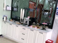 -茂菊口腔连锁(浦东南路店)