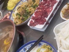 -官塘陈记鱼生·潮汕砂锅粥·牛肉火锅(潮枫路总店)