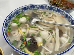 鱼丸野山菌汤-品渔味湖鲜馆(拈花湾店)
