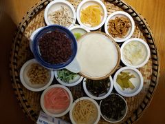 -包整·丝娃娃(一览甲秀楼风景店)