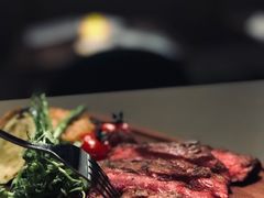 -Oasis Bar & Grill