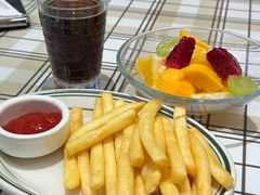 -菲滋意式餐厅(富阳东方茂店)