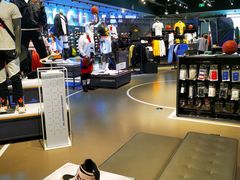 -NIKE品牌体验店(金源新燕莎店)