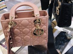 -DIOR迪奥(万象城店)
