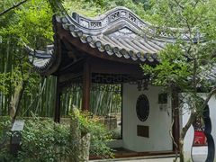 -汇龙潭