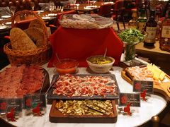 -恰餐厅及酒吧 CHAR Bar & Grill (北京丽都皇冠假日店)