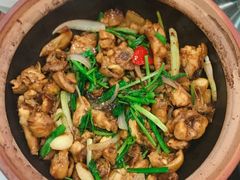 啫啫滑鸡煲-勝記酒家·37年老字号·经典粤菜(荔枝公园店)