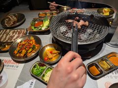 -草家酱蟹炭火烤肉店(珲春南路一店)