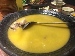 -老滇山寨•云南特色菜•地方菜•民族风情歌舞表演(金碧店)