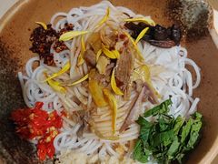 云溪凉米线-雲說·花(西宸天街店)