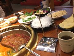 -渝都辣夫重庆老火锅(华新店)