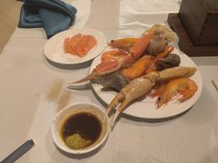 -广州万富希尔顿酒店·感趣自助餐厅·金秋蟹宴生蚝海鲜刺身