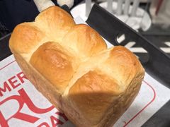 -HOT CRUSH趁热集合·现烤面包(环球港店)