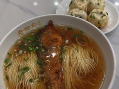 -老西白点心店
