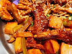 -徐记小怪兽肉蟹煲店(哈西万达金街店)