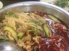 -周良天山牛杂城(天山路总店)