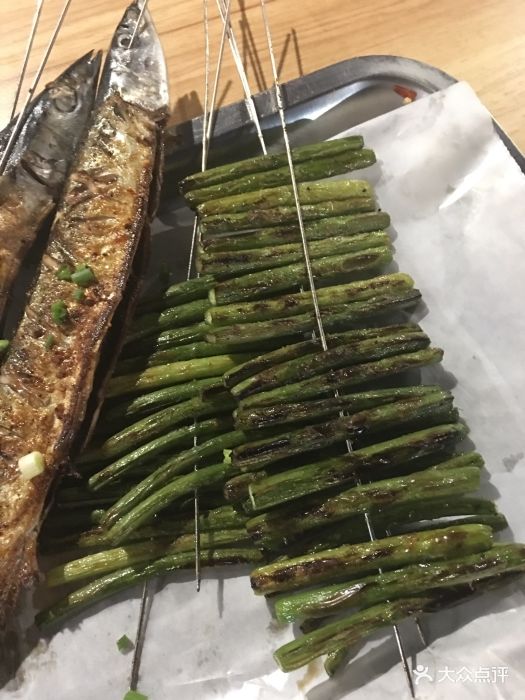 七记烧烤(金桥店)烤蒜苗图片 - 第1张