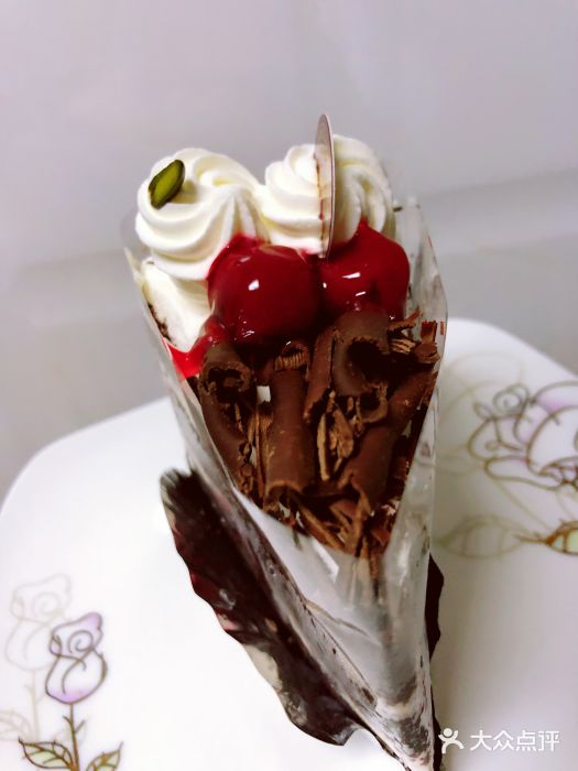 85度c(金华兰溪今朝店)樱桃黑森林蛋糕图片