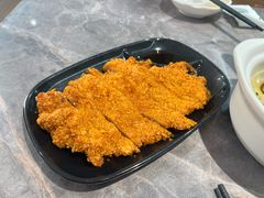 -莱莱小笼·乔艾