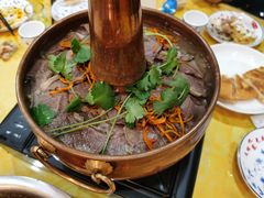 -乡土特色.冷锅鱼.牦牛肉汤锅