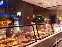 面包甜点陈列柜-巴黎贝甜(大宁国际商业广场店)