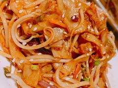 干炒牛河-花笙记打边炉·煲仔饭(五大道店)