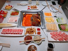 -海底捞火锅鲜切牛肉主题店(长寿路店)